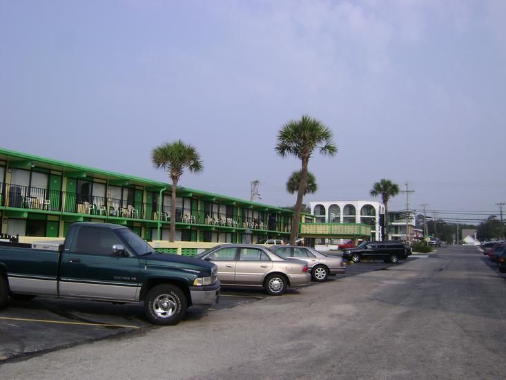Sea Hawk Oceanfront Motel Миртъл Бийч Екстериор снимка