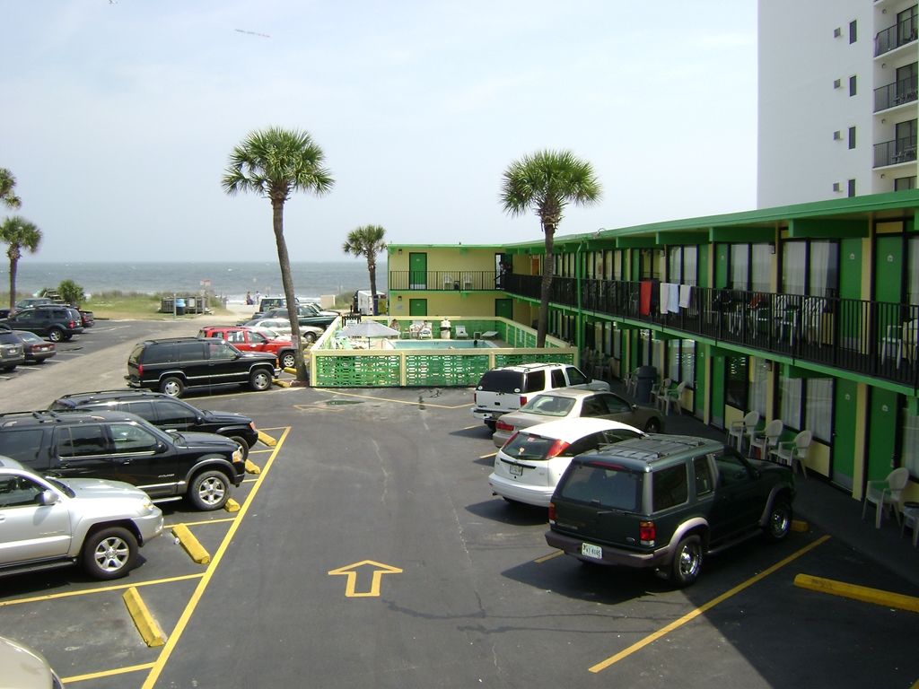 Sea Hawk Oceanfront Motel Миртъл Бийч Екстериор снимка