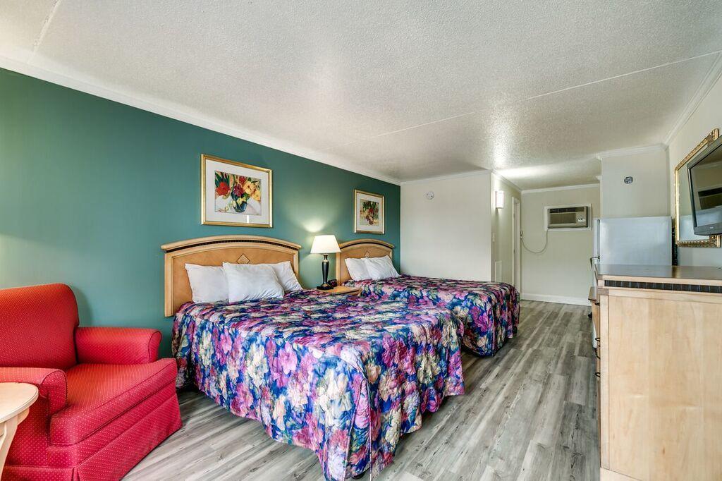 Sea Hawk Oceanfront Motel Миртъл Бийч Екстериор снимка