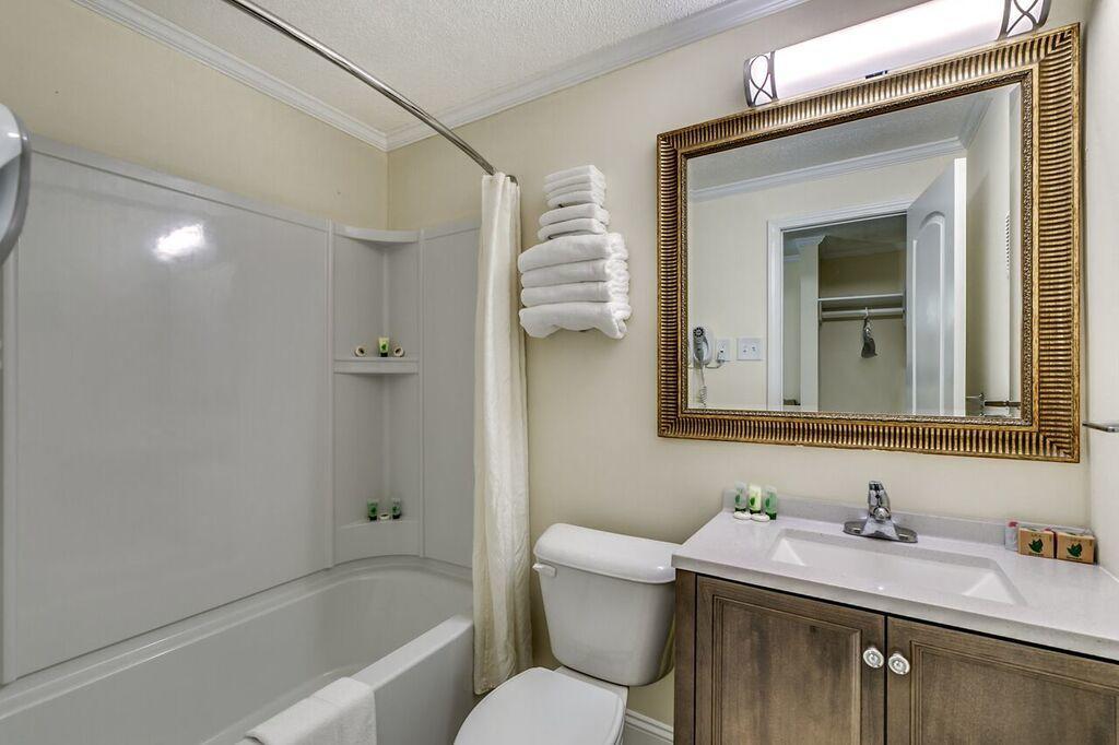 Sea Hawk Oceanfront Motel Миртъл Бийч Екстериор снимка