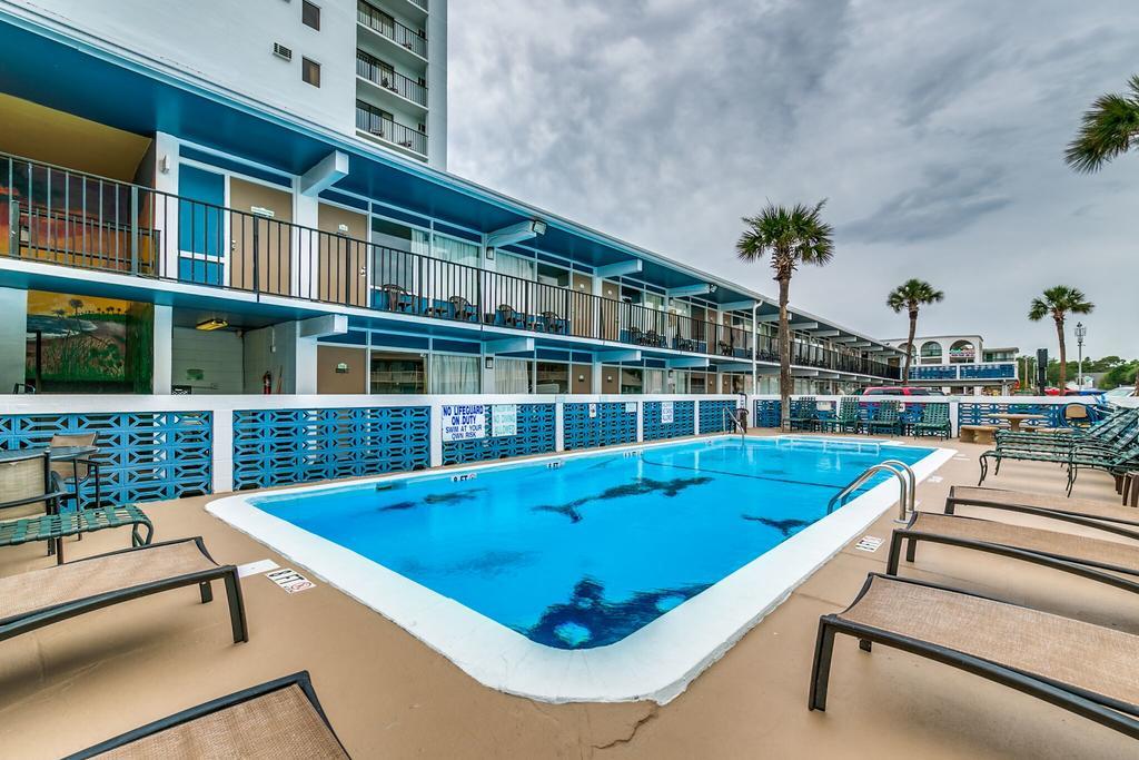 Sea Hawk Oceanfront Motel Миртъл Бийч Екстериор снимка