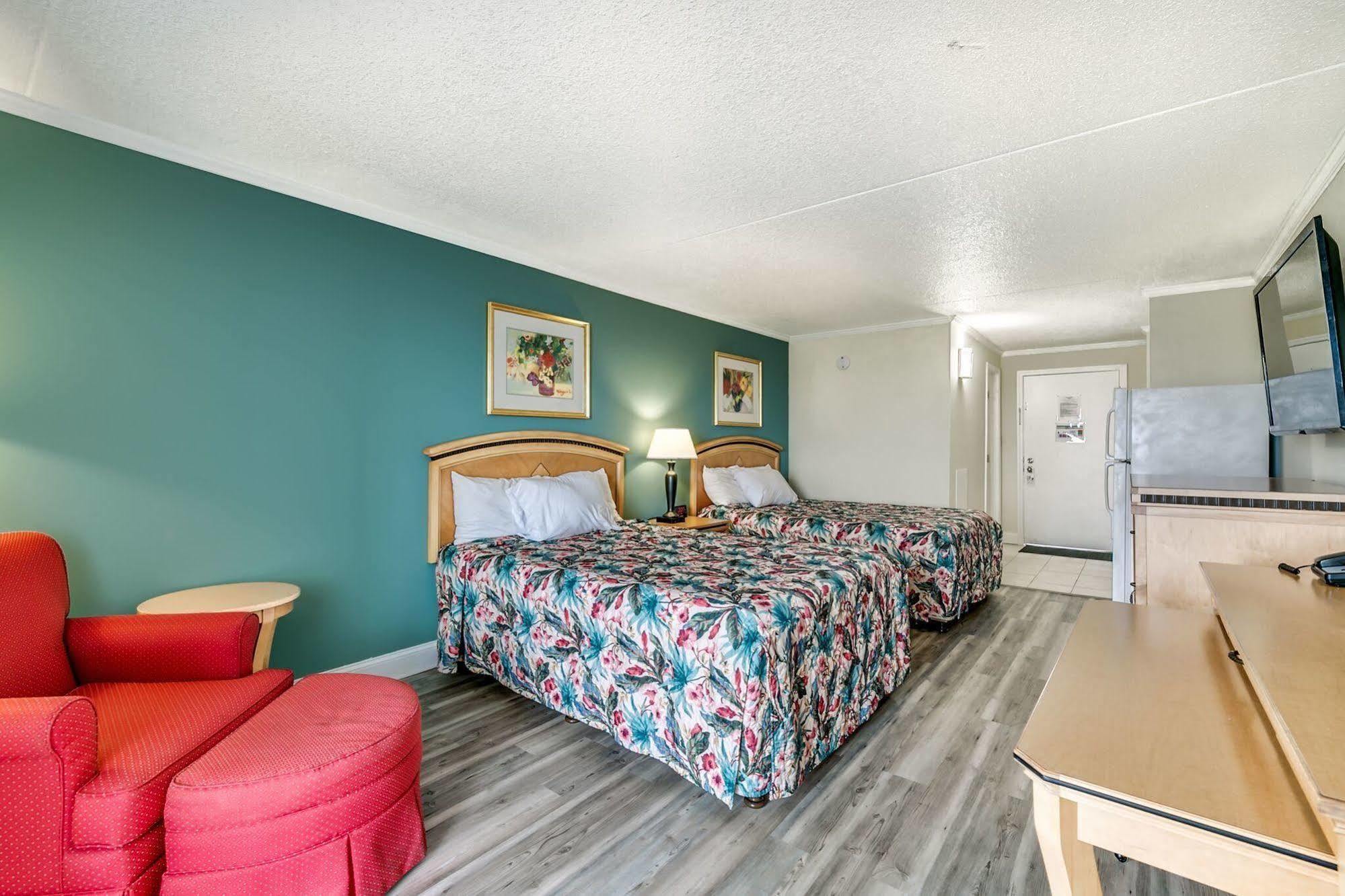 Sea Hawk Oceanfront Motel Миртъл Бийч Екстериор снимка
