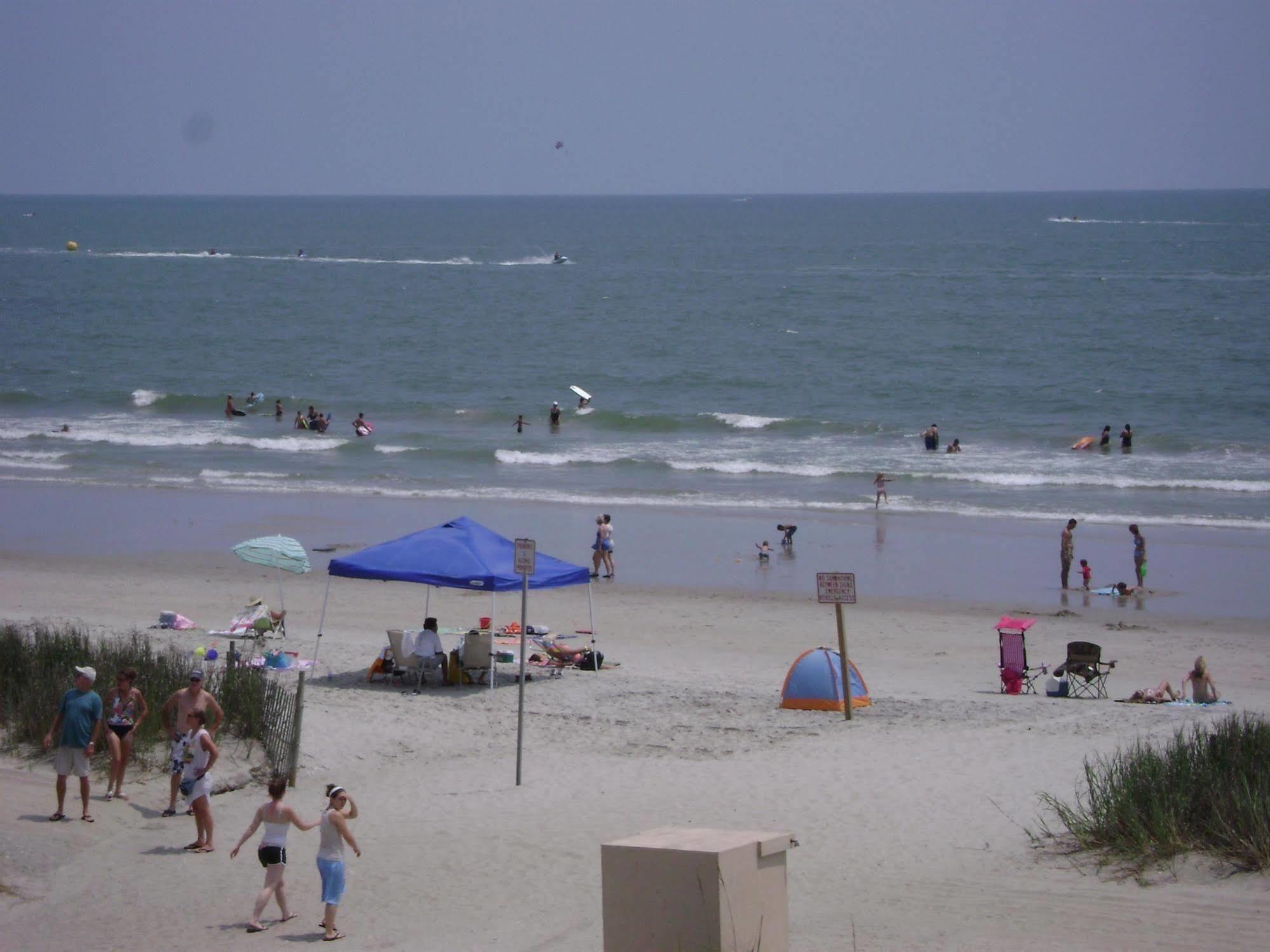 Sea Hawk Oceanfront Motel Миртъл Бийч Екстериор снимка